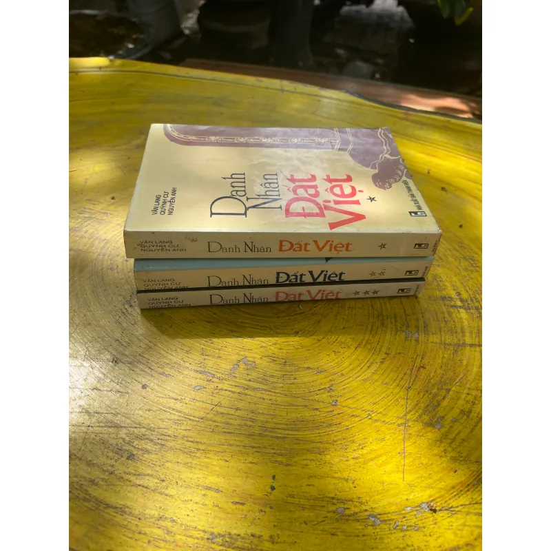 DANH NHÂN ĐẤT VIỆT ( 3 cuốn)- VĂN LANG- QUỲNH CƯ- NGUYỄN ANH 722848