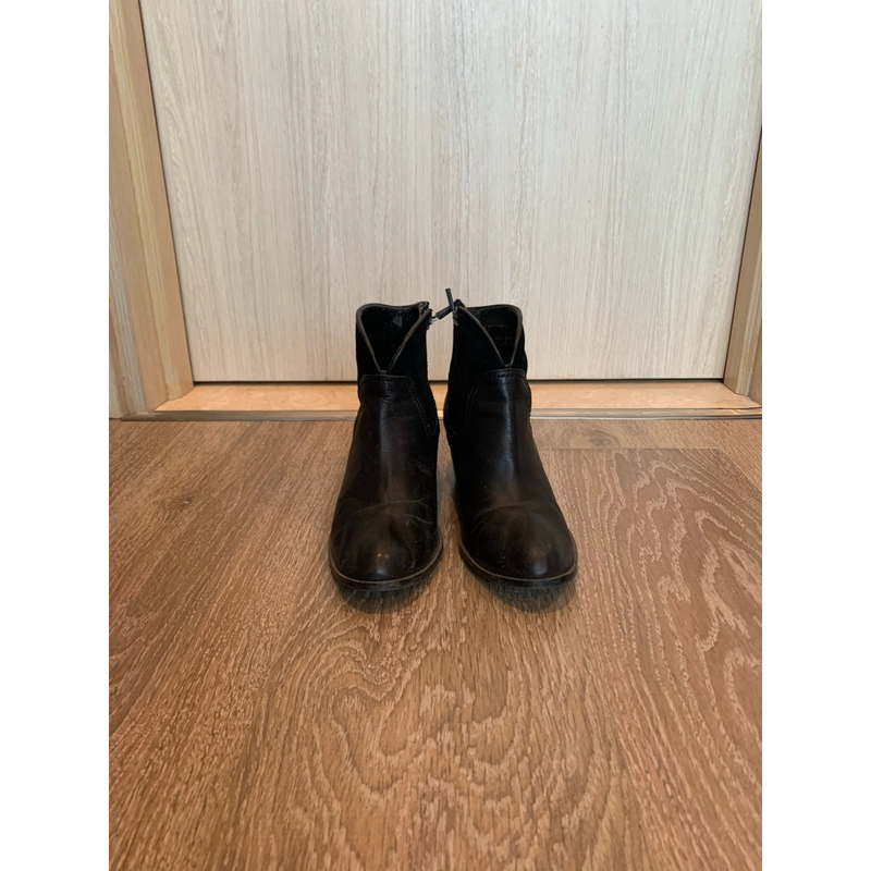 Thanh lý giày size 36, bốt size 37 444136