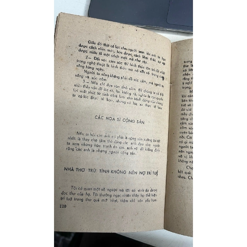 Nhà văn bàn về nghề văn 1032225