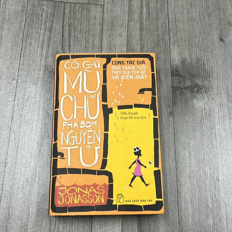 Cô gái mù chữ phá bom nguyên tử. 3a2 531814