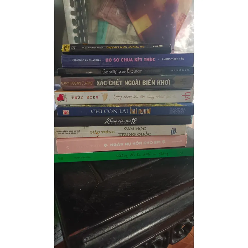 Lô Sách Nhiều Thể Loại  713263
