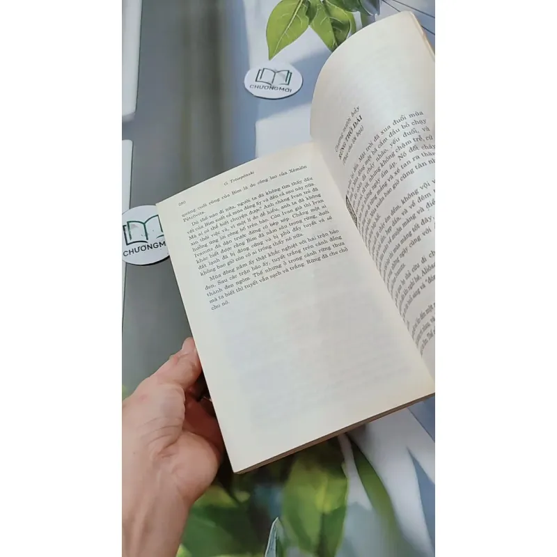 Con Bim Trắng Tai Đen - G. T. Proleforski 744686