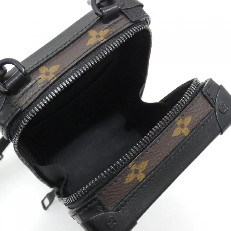 Túi xách mềm dọc Monogram Taffeta Louis Vuitton M45044 609525