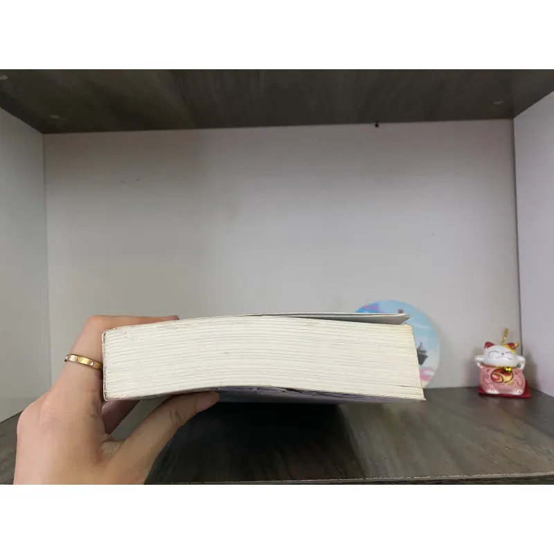 Ngôi nhà bên bờ biển xanh thẳm - 	 T J Klune 1003138