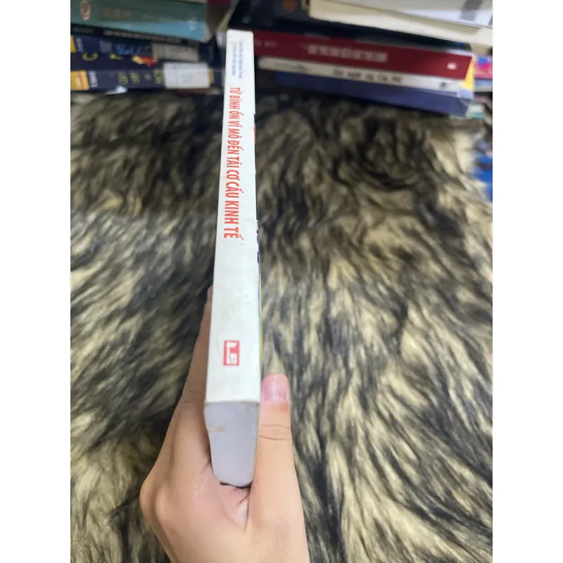 Từ bình ổn vĩ mô đến tái cơ cấu kinh tế 598572