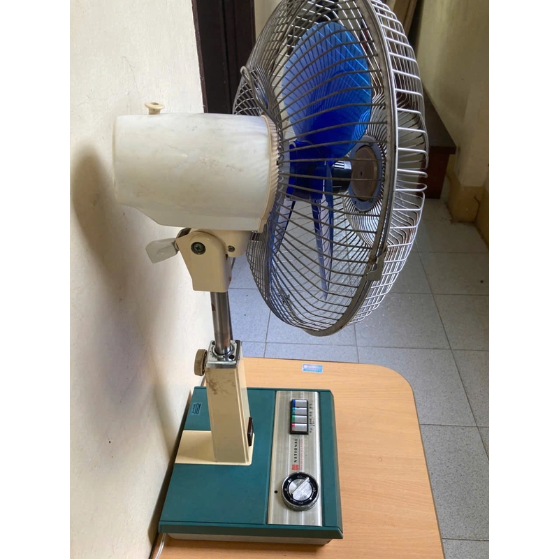 Quạt đứng National bộ đội có số ngủ cánh 30 .Cổ cánh đẹp 471121