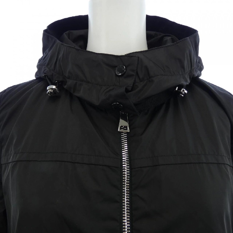 Áo khoác MONCLER LOTY - Hàng hiệu Authentic 821240