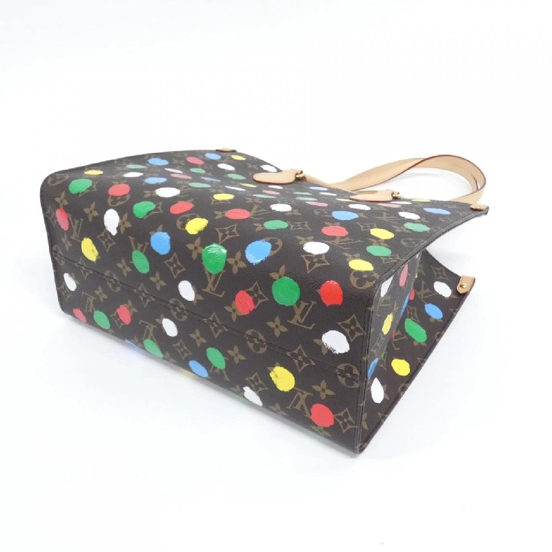 Túi Louis Vuitton Monogram (LV X YK) OnTheGo MM M46379 615307