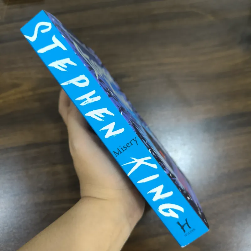 Misery - Stephen King - NEW  1000038