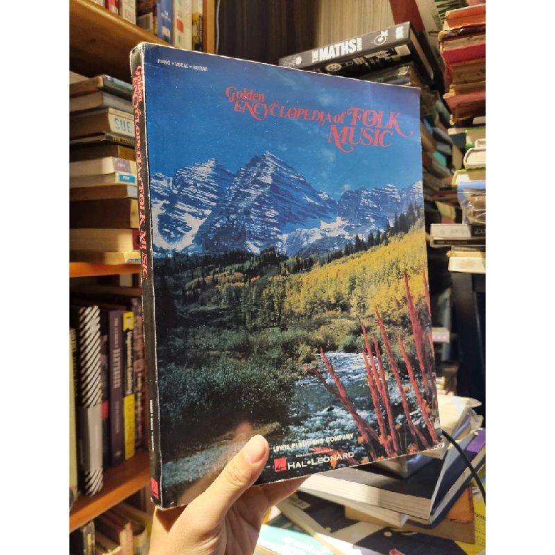 Golden Encyclopedia of Folk Music 331904