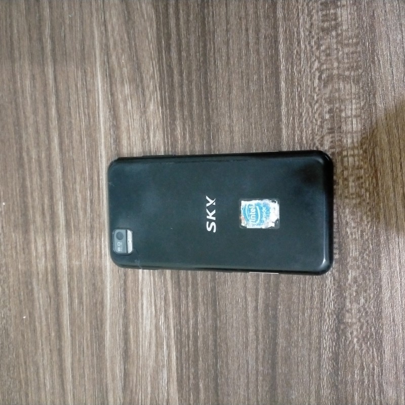 Sky A760s iphone 5s và Blackberry 8820 162821