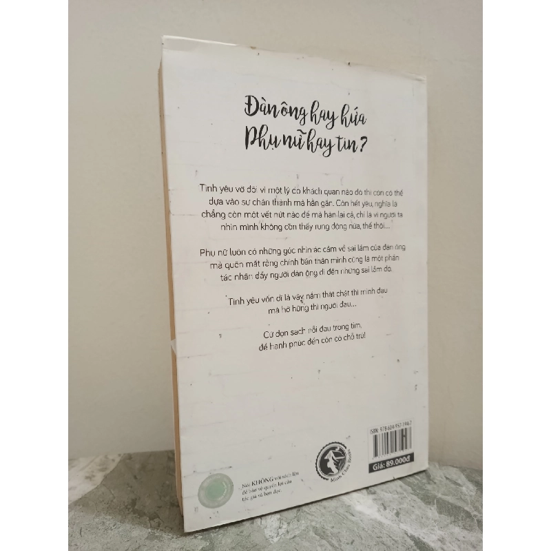 [Phiên Chợ Sách Cũ] Đàn Ông Hay Hứa, Phụ Nữ Hay Tin? (2017) - Tuệ Nghi S1911 719269