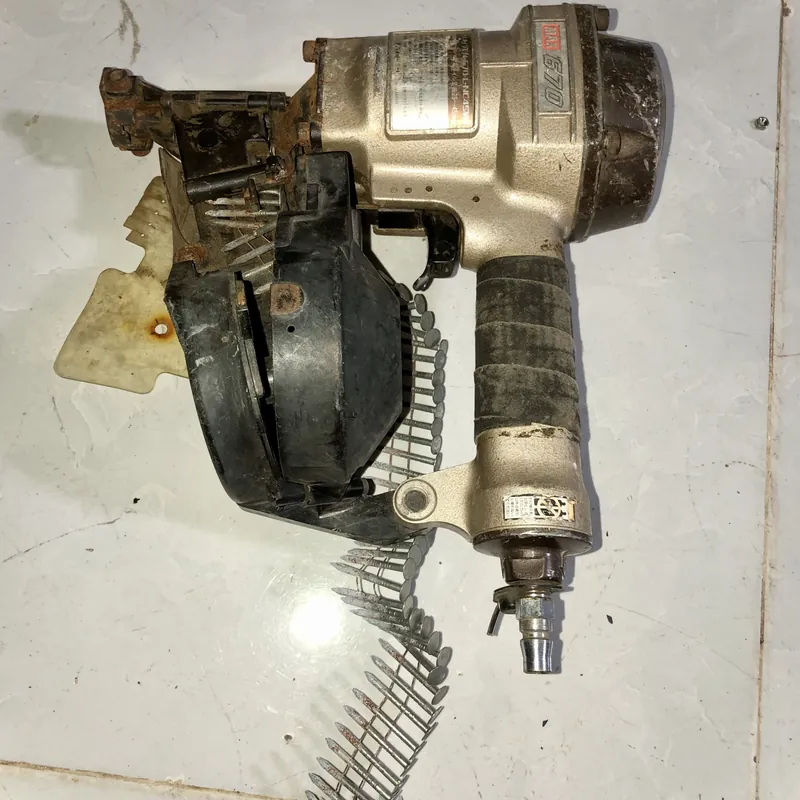 Súng bắn đinh cuộn dùng hơi Nhật 571000