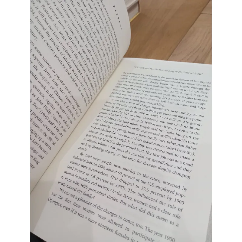 Respect: Women and popular music - Dorothy Marcic 572958