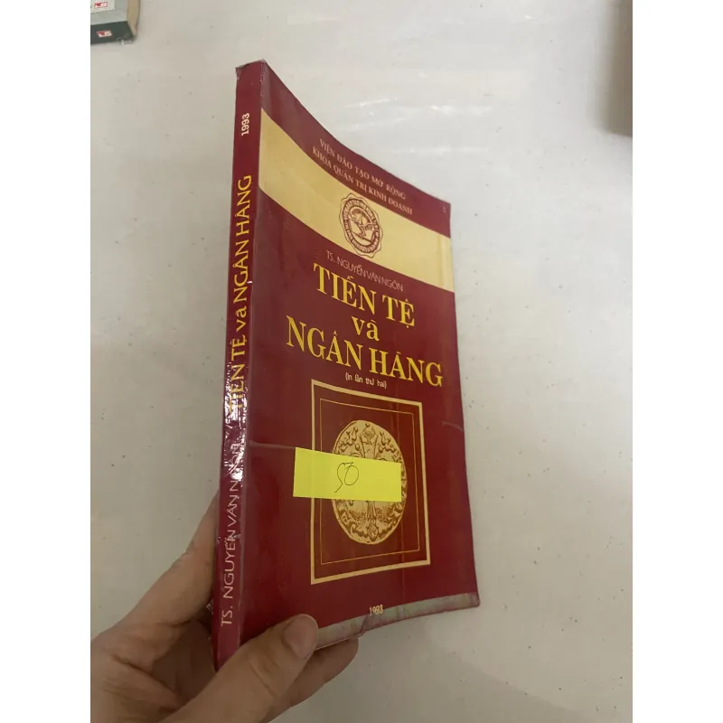 Tiền tệ và ngân Hàng  994695