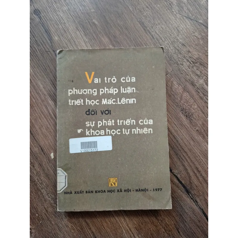 Vai trò của phương pháp luận triết học Mác-Lênin đối với sự phát triển của KHTN 716135