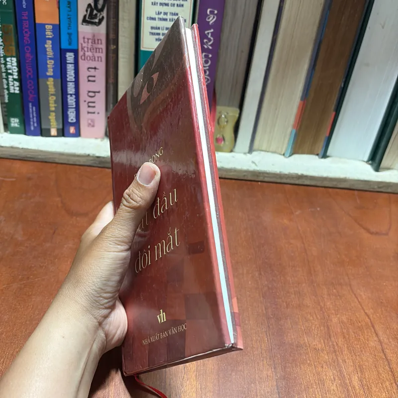 [Sách Bìa Cứng] - II Thơ: Bắt Đầu Từ Đôi Mắt - Đoàn Bổng - 2023 927716