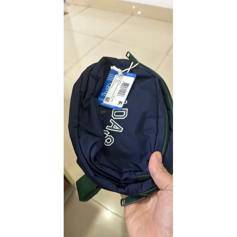 Túi đeo chéo hoặc đeo bụng của Adidas nguyeen mác  mới 100%  508890