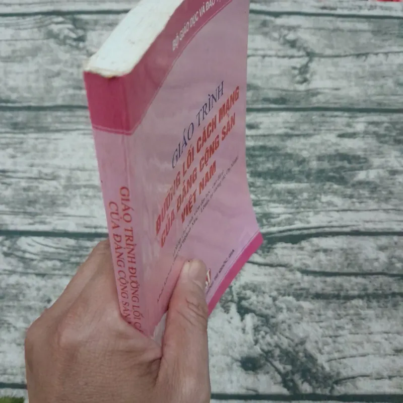 Giáo trình Đường lối Cách Mạng của Đảng CSVN. PGS Tiến sỹ Đinh Xuân Lý.  750897
