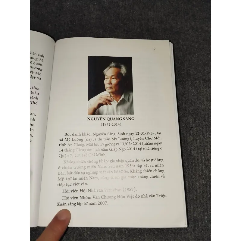 VĂN THƠ CHỌN LỌC. VĂN CHƯƠNG HỒN VIỆT 957937