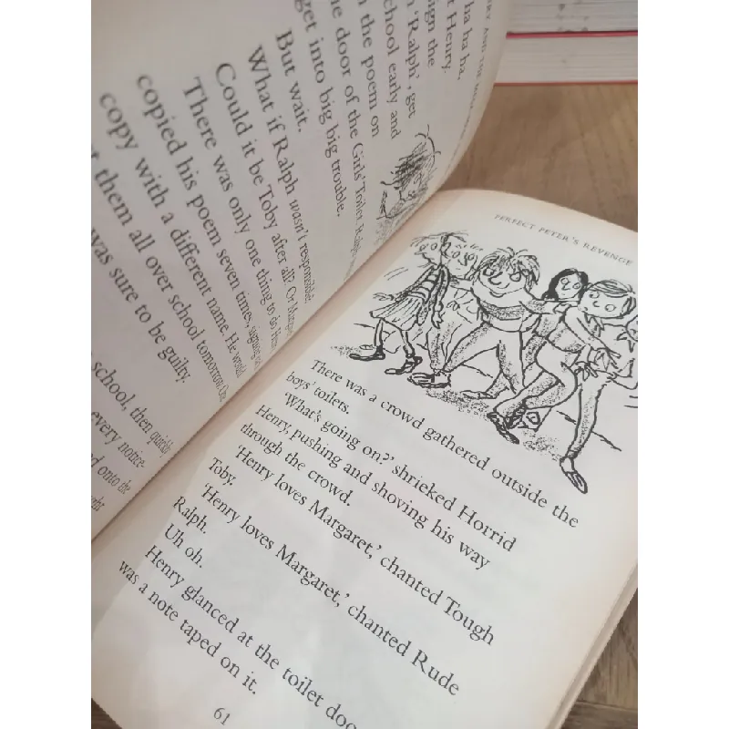 Horrid Henry and the Mega-Mean time machine - Francesca Simon 708385