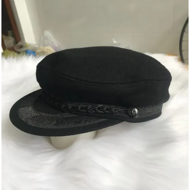 nón kết vải nỉ made in GREECE 972006