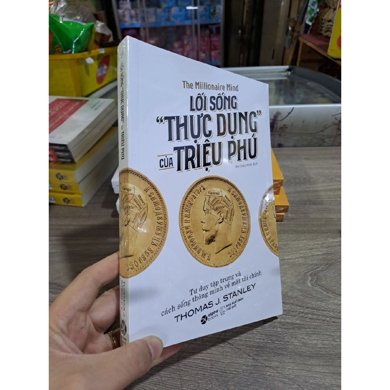 Lối sống thực dụng của triệu phú mới 100% HCM1502 910828