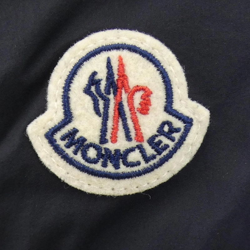 Áo khoác lông vũ MONCLER 636441