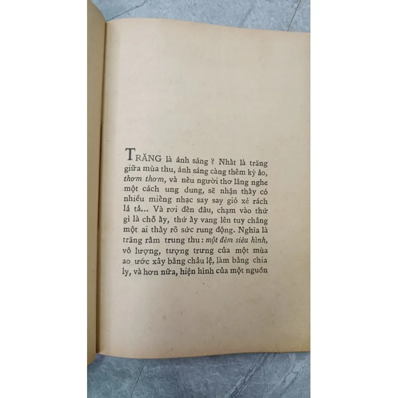 CHƠI GIỮA MÙA TRĂNG - HÀN MẶC TỬ 716472