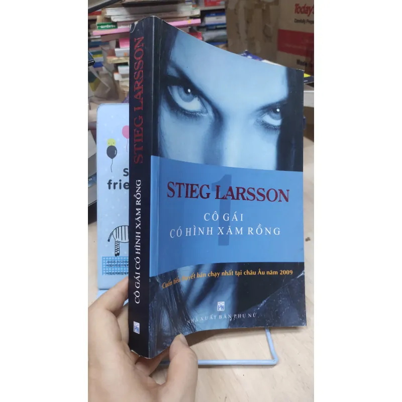 Sách: Stieg Larsson - Cô gái có hình xăm rồng (B3) 1027013