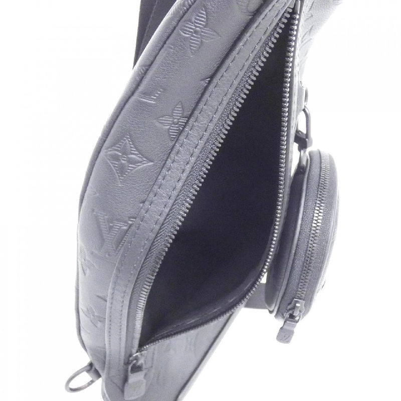 Túi đeo chéo Louis Vuitton Monogram Shadow Duo M21890 609365