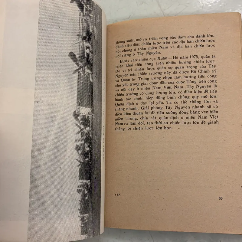 Chiến dịch Tây Nguyên đại thắng - Hoàng Minh Thảo - 1977s 996185