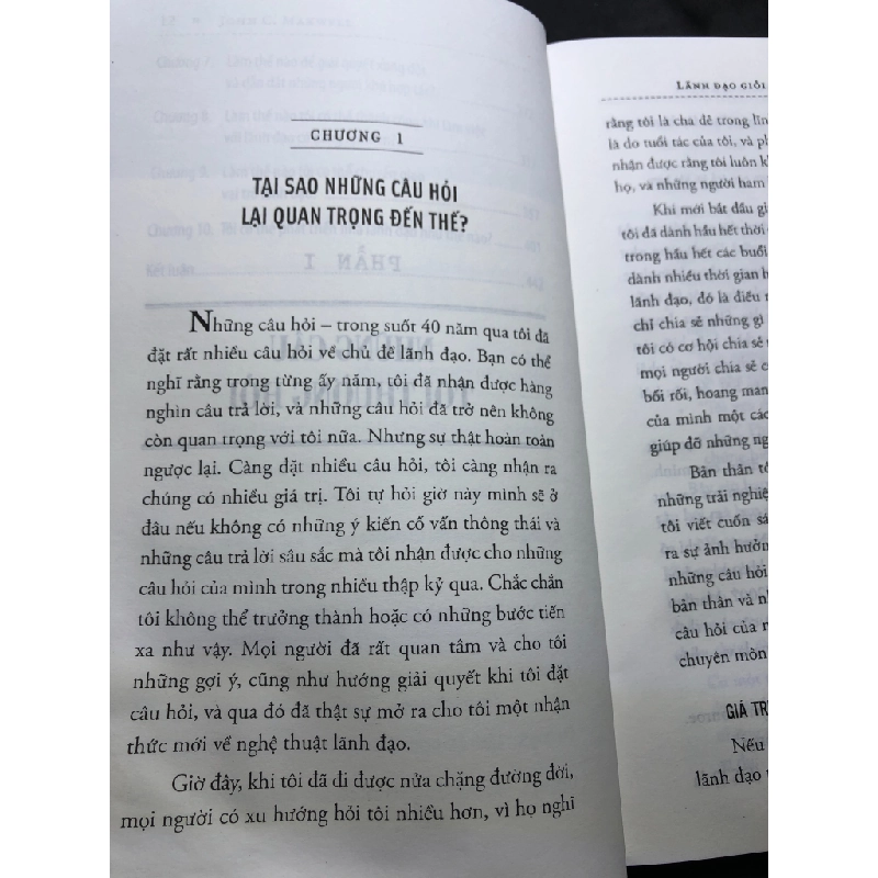 Lãnh đạo giỏi hỏi câu hay 2017 mới 80% cong ẩm nhẹ góc dưới John C.Maxwell HPB1308 KỸ NĂNG 202565