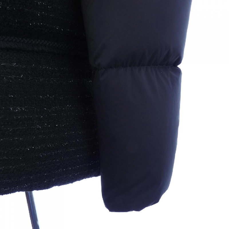 Áo khoác lông vũ MONCLER 641096