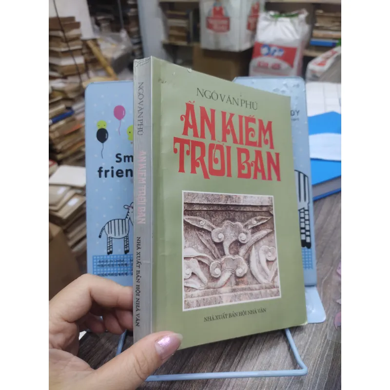 Sách: Ấn Kiếm trời ban - TG: Ngô Văn Phú  (A3) 723114