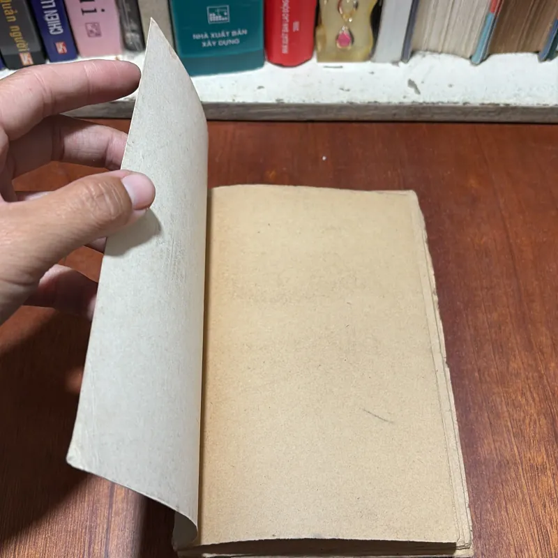 [Sách 7x] - II Thơ: Muôn Vàn Tình Thân Yêu - Nhiều Tác Giả - 1976 797105