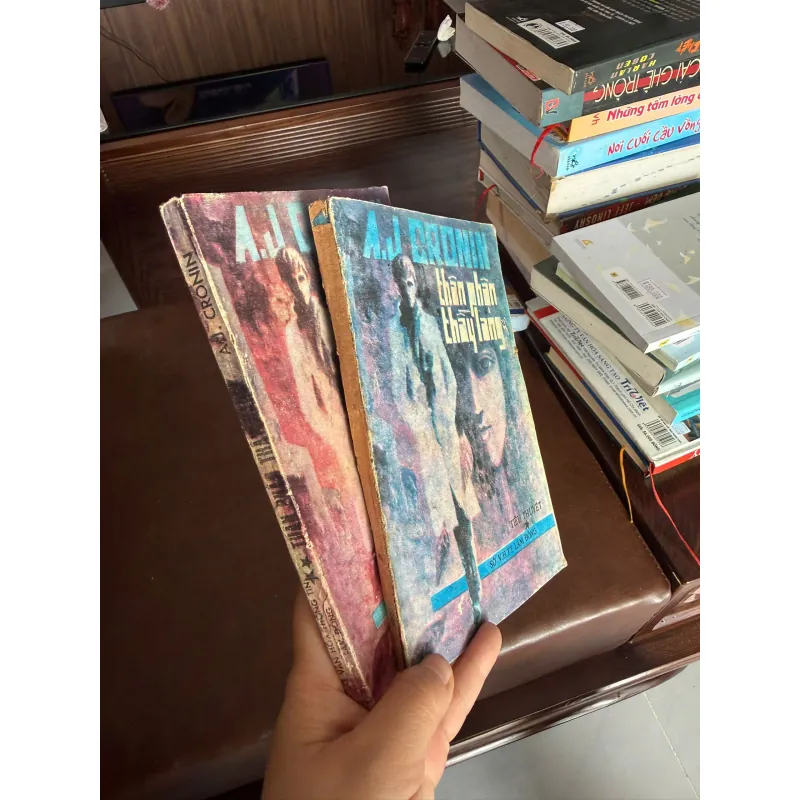 Combo 2 Cuốn “Thân Phận Tình Yêu” – A.J. Cronin | Sách Văn Học Cũ Giá Trị- K2 995048