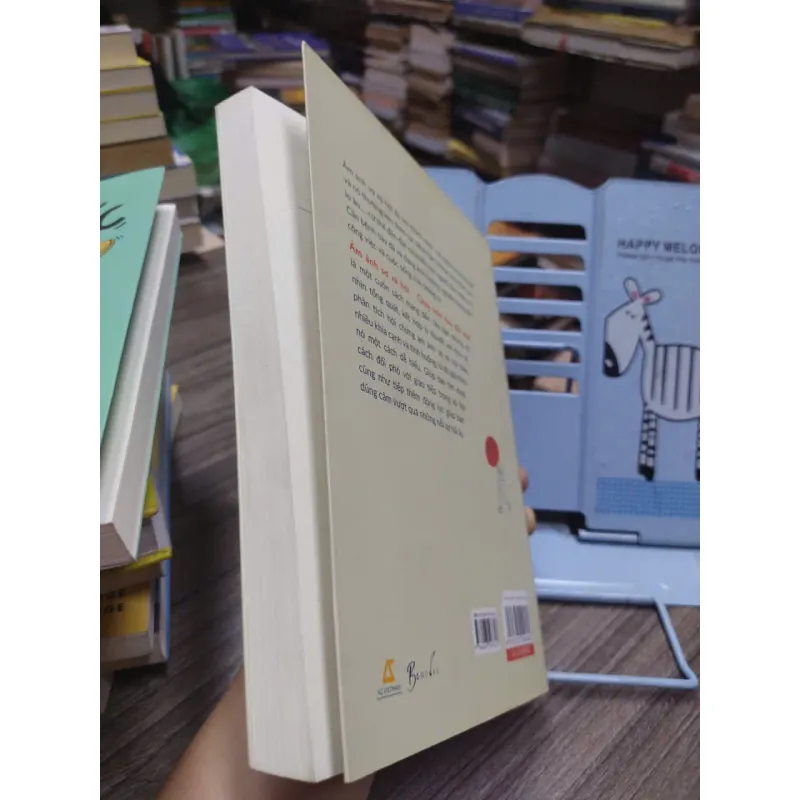 Sách: Ám ảnh sợ xã hội – Chạy trốn hay đối mặt - Lý Thế Cường(A2) 590011