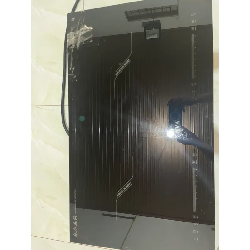 Bếp điện từ 2 ngăn còn mới tinh nứt nhẹ không ảnh hưởng 780658