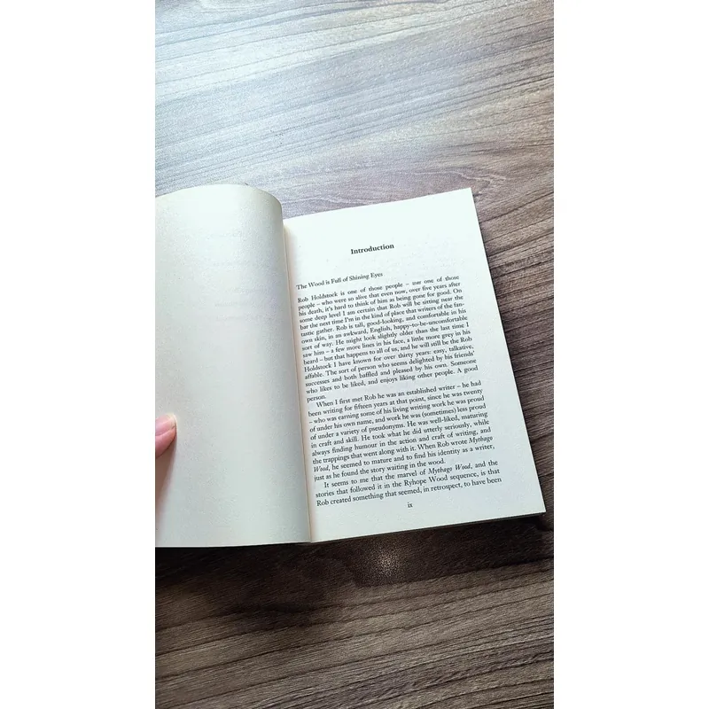 Mythago Wood - Robert Holdstock 723019