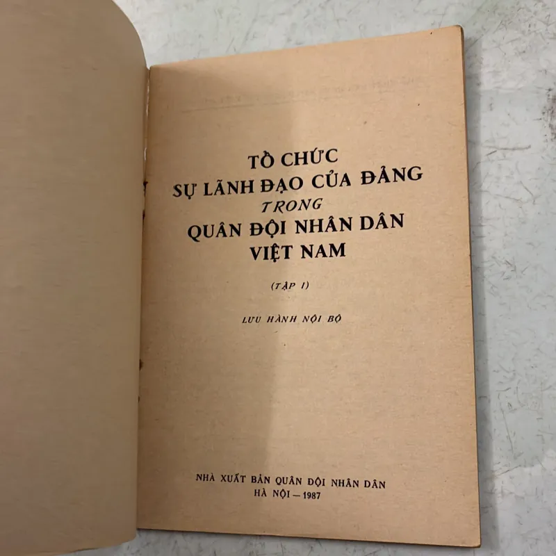 Tổ chức sự lãnh đạo của đảng trong quân đội nhân dân Việt Nam 998275