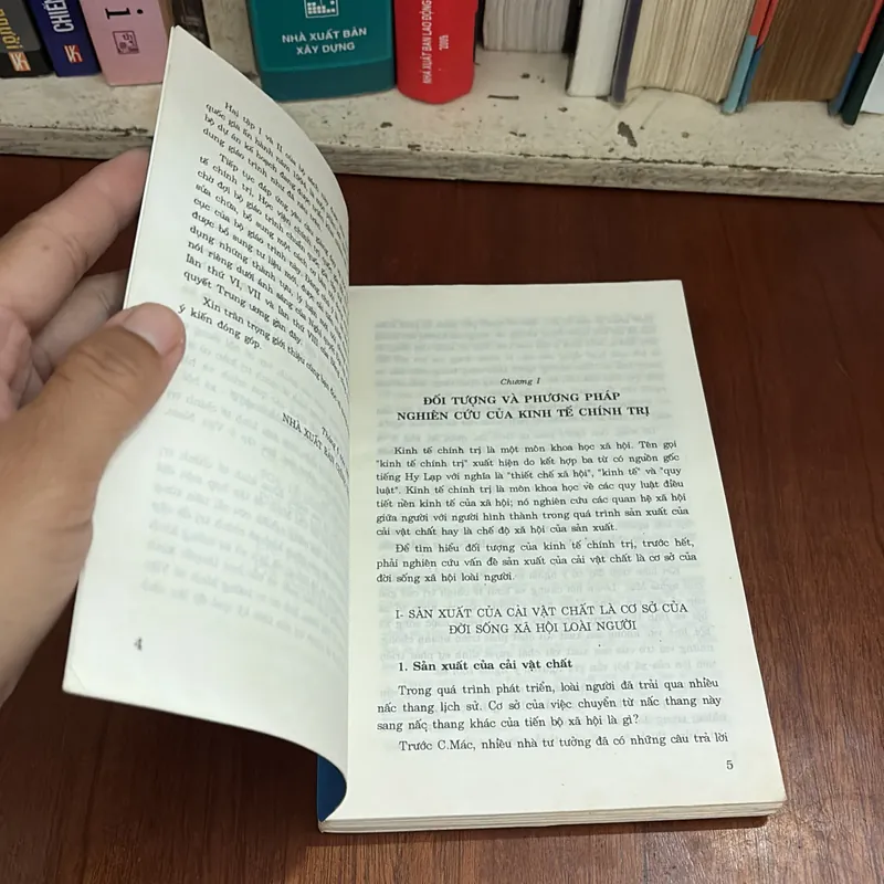 II Sách Kinh Tế: Kinh Tế Chính Trị _ Chương Trình Cao Cấp (Tập 1) - 1997 600089
