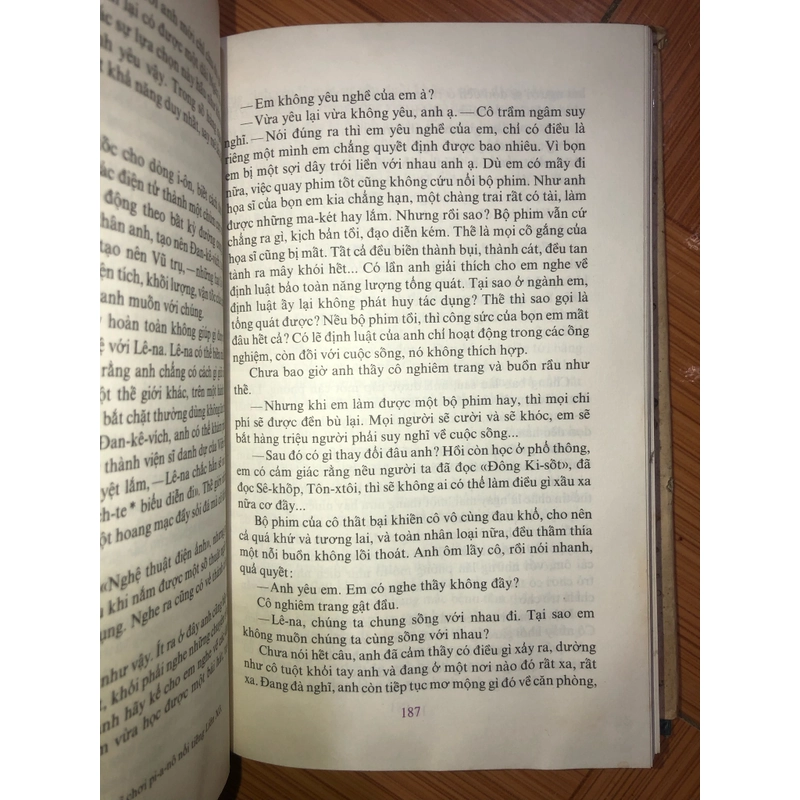 Xông vào dông bão 536971