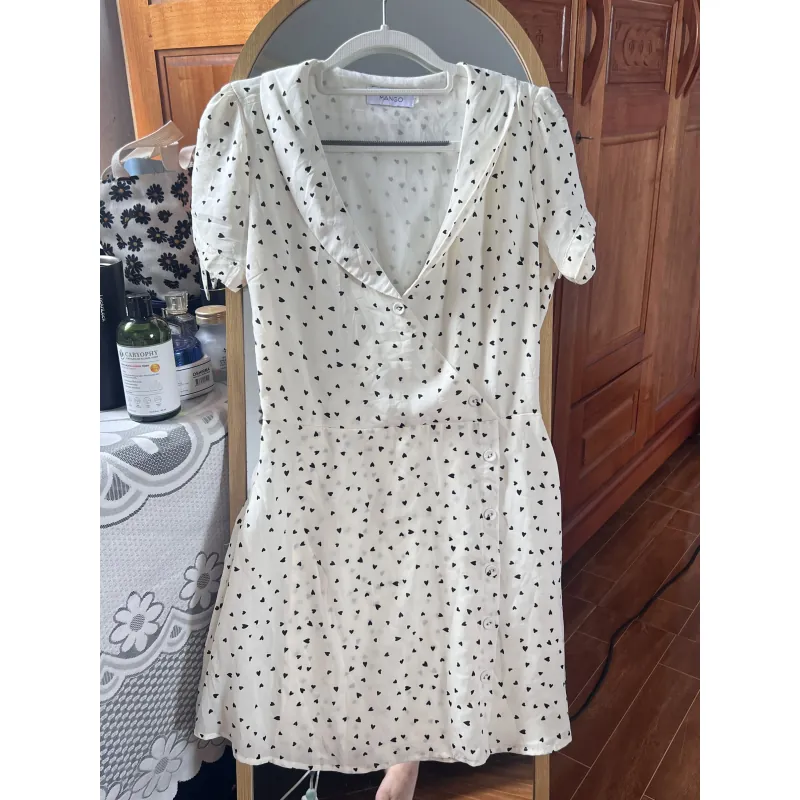 Váy trắng chấm bi 1003206