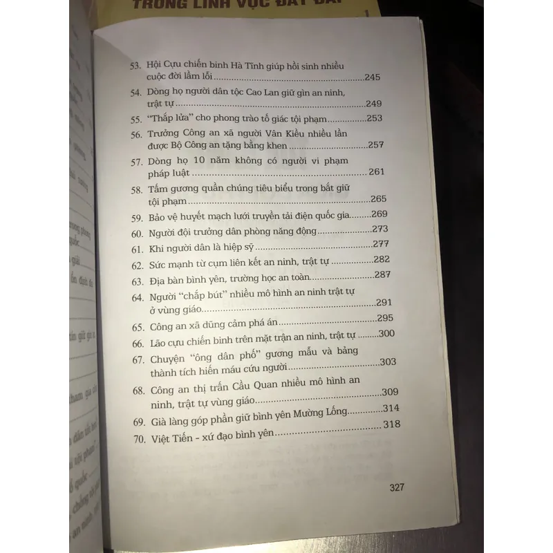 Toả sáng giữa đời thường  709679