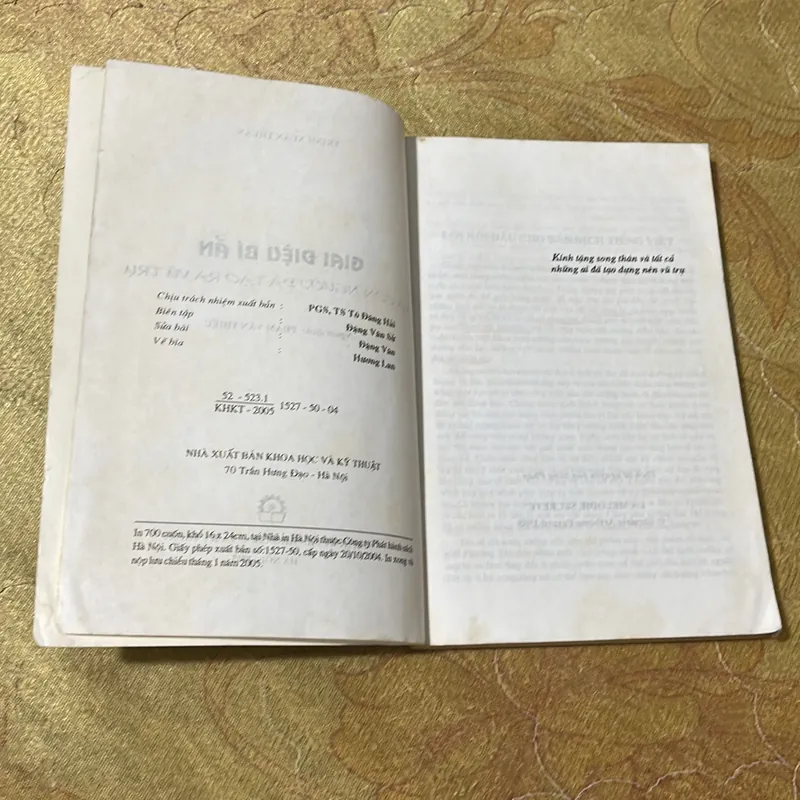COMBO TRỊNH XUÂN THUẬN: GIAI ĐIỆU BÍ ẨN VÀ CON NGƯỜI ĐÃ TẠO RA VŨ TRỤ & ĐỐI MẶT VỚI VŨ TRỤ 736482