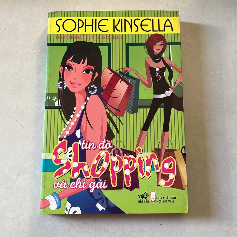 Tín đồ shopping và chị gái - Sophie Kinsella 543404