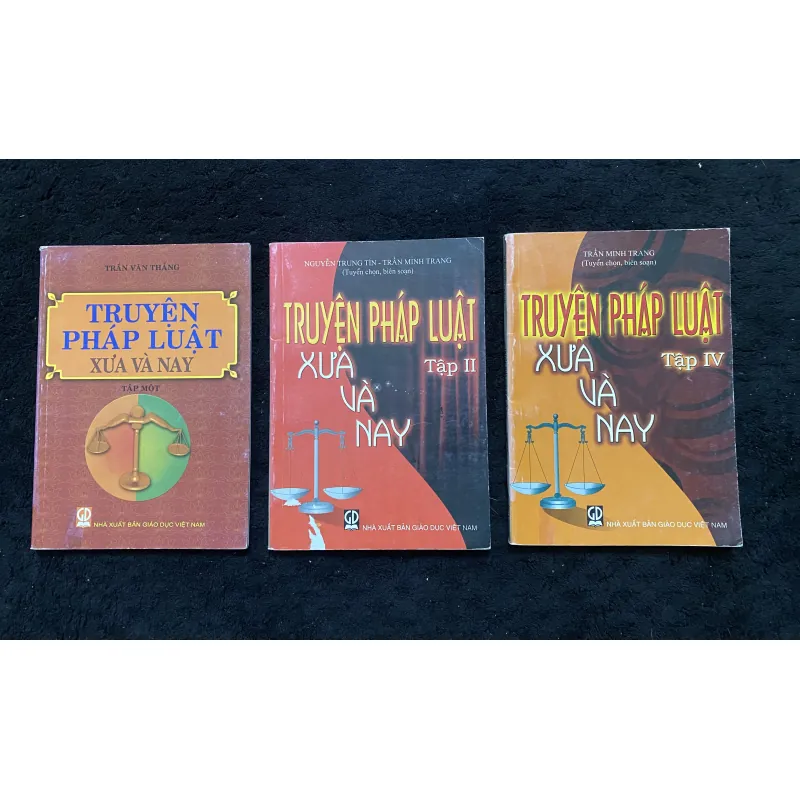 Truyện Pháp Luật Xưa Và Nay (tập 1,2 và 4) 1034017