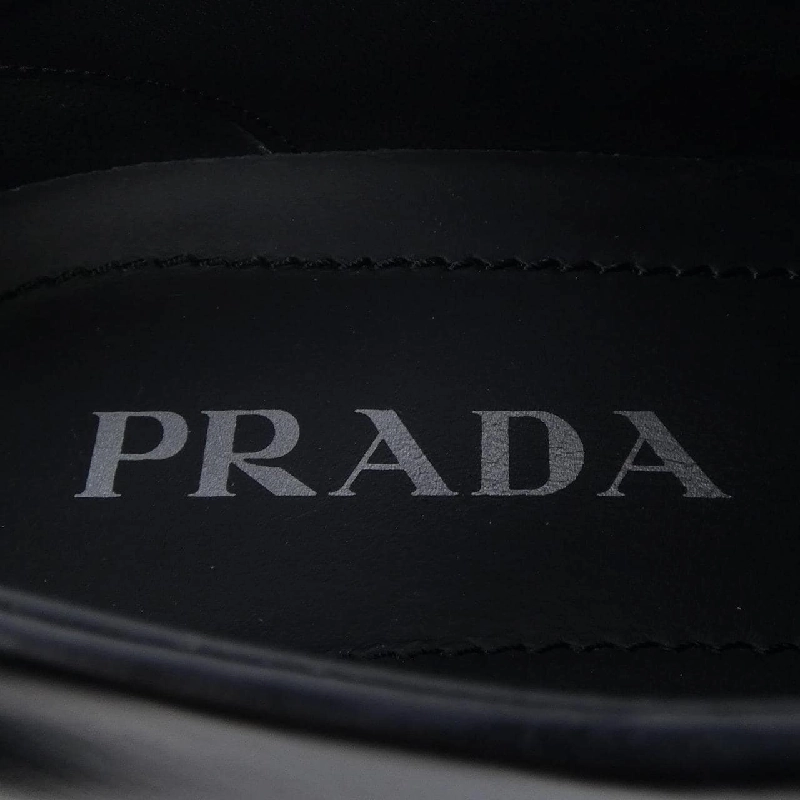 Giày lười Monolith Logo Tam giác PRADA 1D649M 659045
