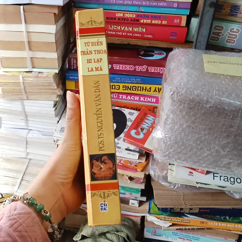 Từ Điển Thần Thoại Hy Lạp La Mã- PGS.TS. Nguyễn Văn Dân 791544